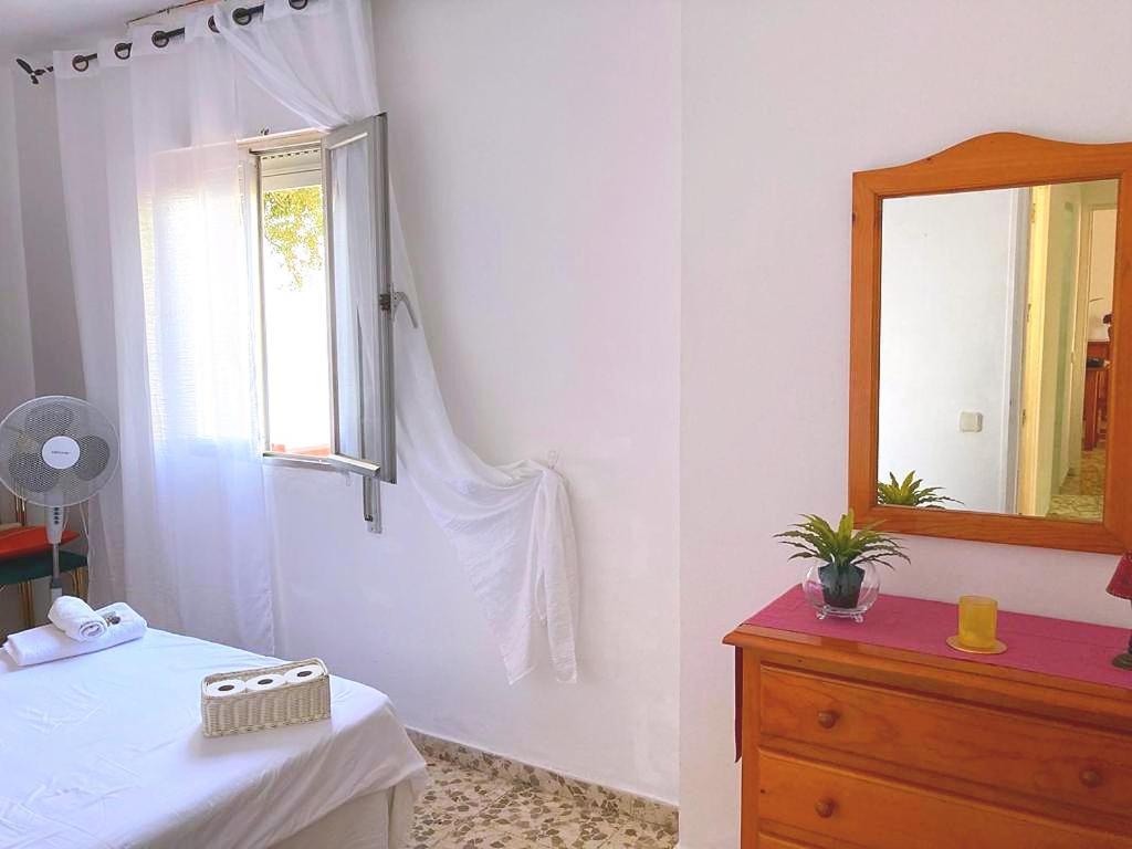 Practico Apartamento A 5 Min Andando De Gibraltar Y El Centro, Frente Al Mar La Línea de la Concepción Eksteriør billede